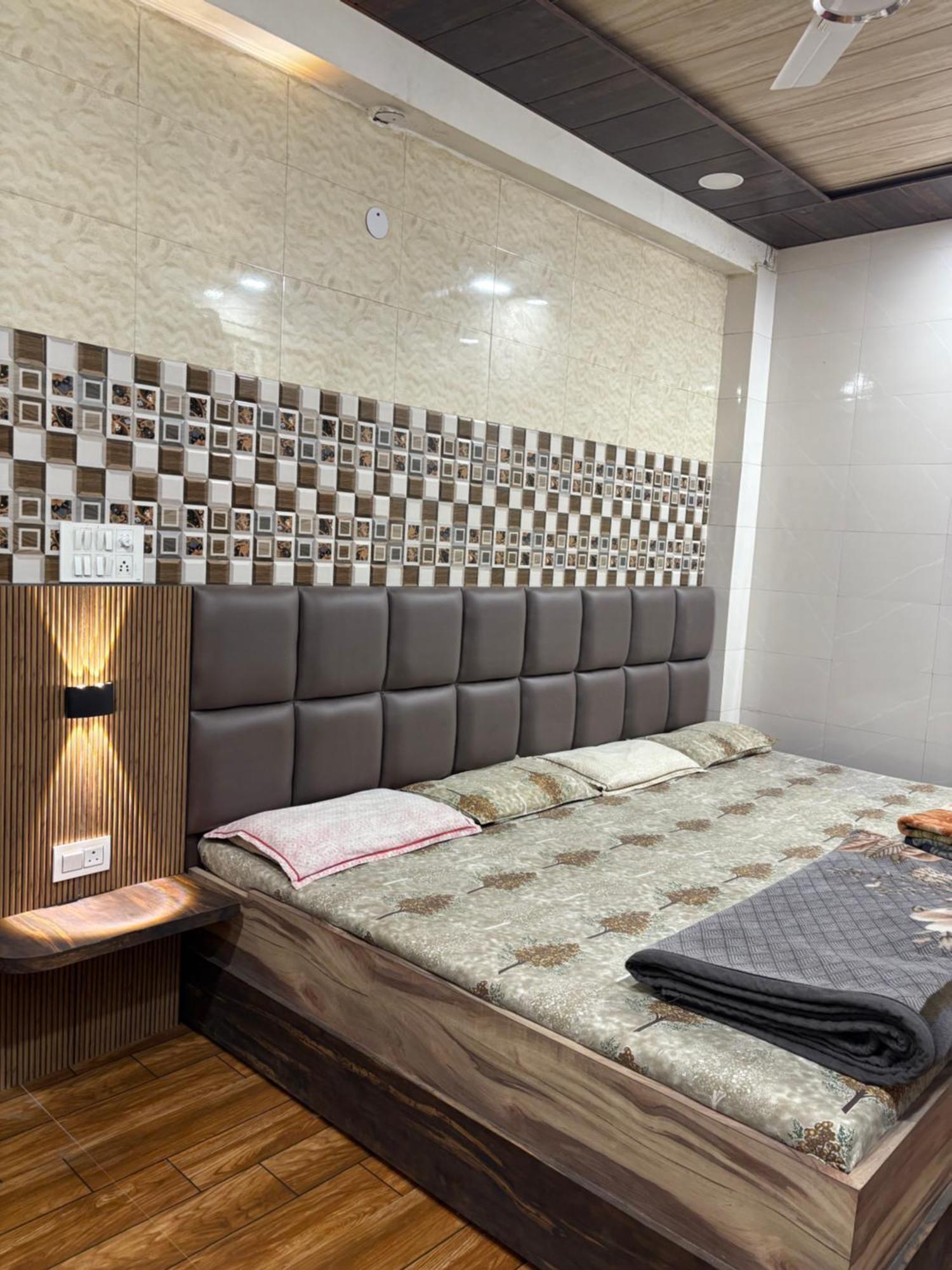 Dream Land Hotel Jammu Luaran gambar